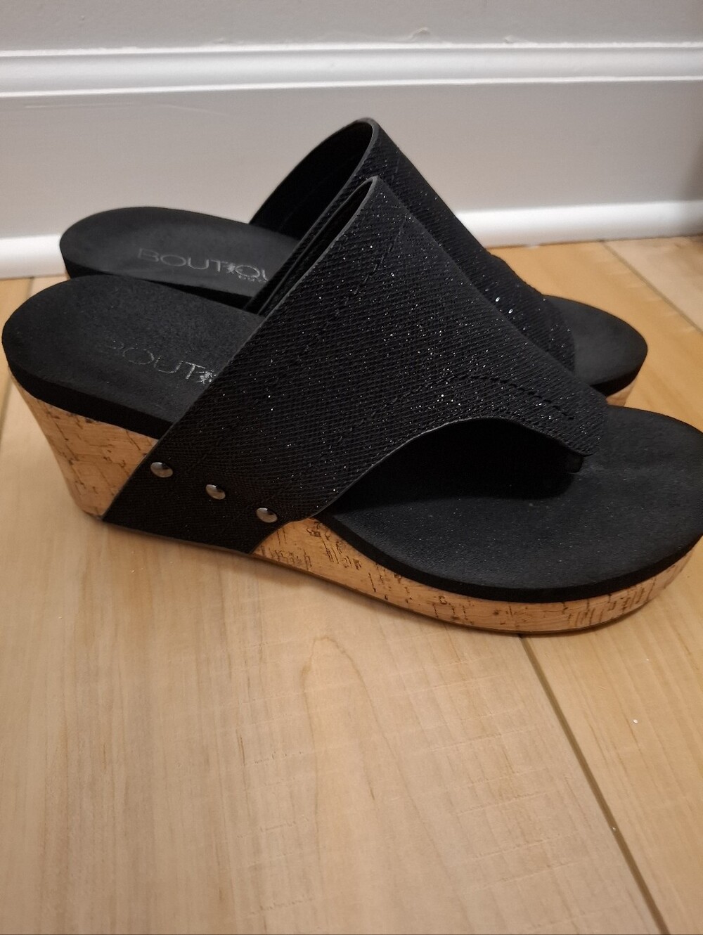 Boutique By Corky's Sandals Women's 8 Flirty Sparkle Cork Thong Wedge Comfort